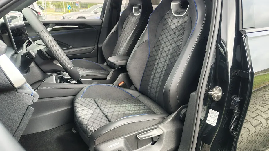 VOLKSWAGEN Tayron -