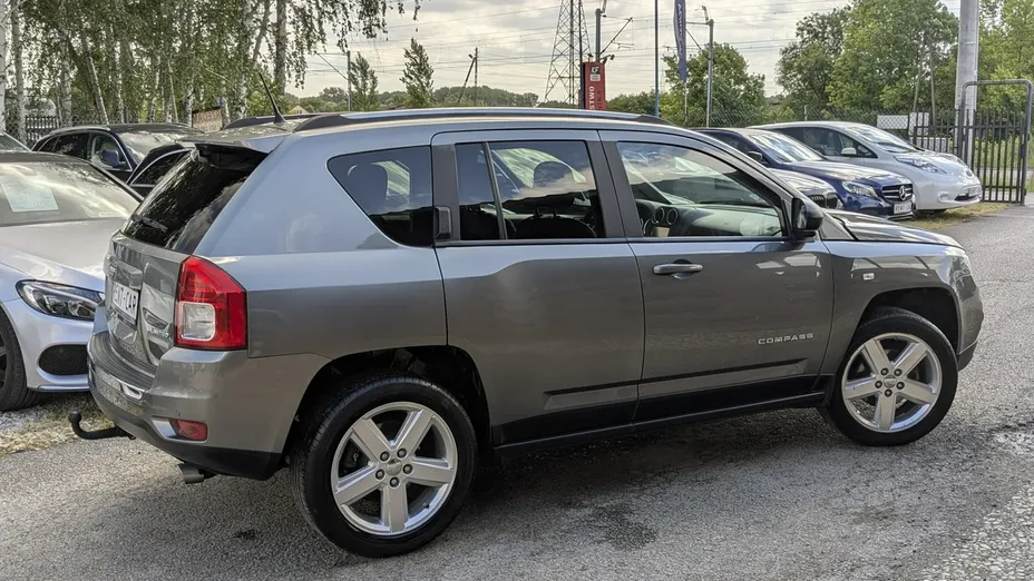 JEEP Compass -