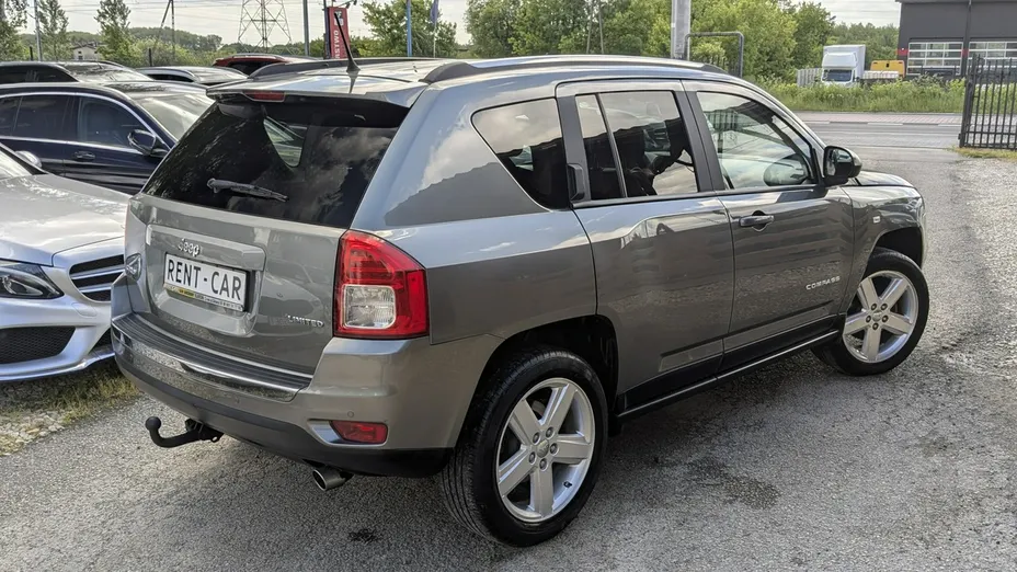 JEEP Compass -