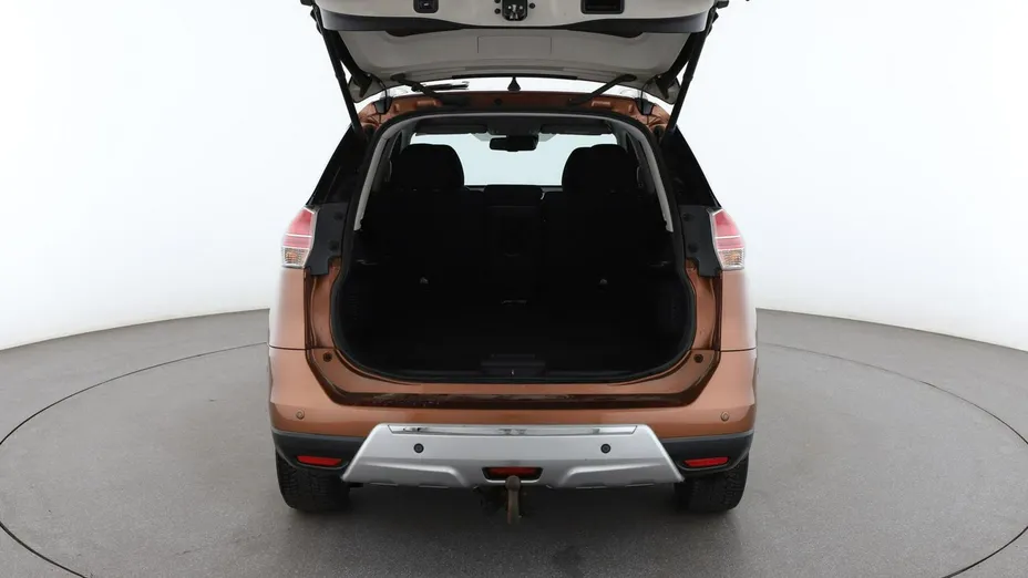 NISSAN X-Trail -