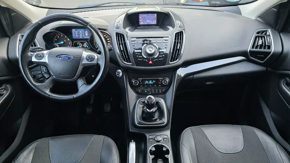 FORD Kuga -