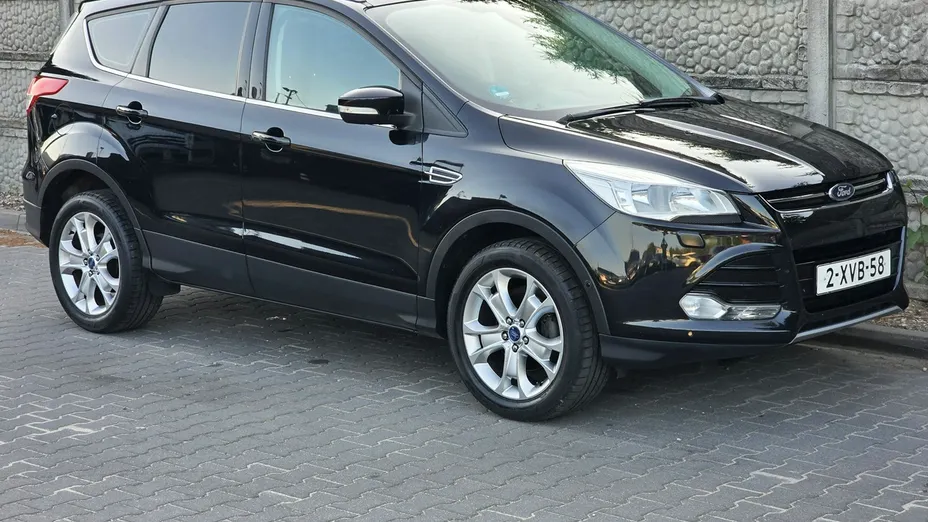 FORD Kuga -