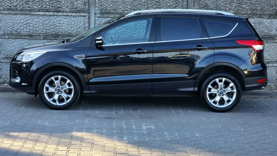FORD Kuga -