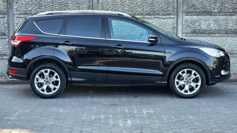FORD Kuga -