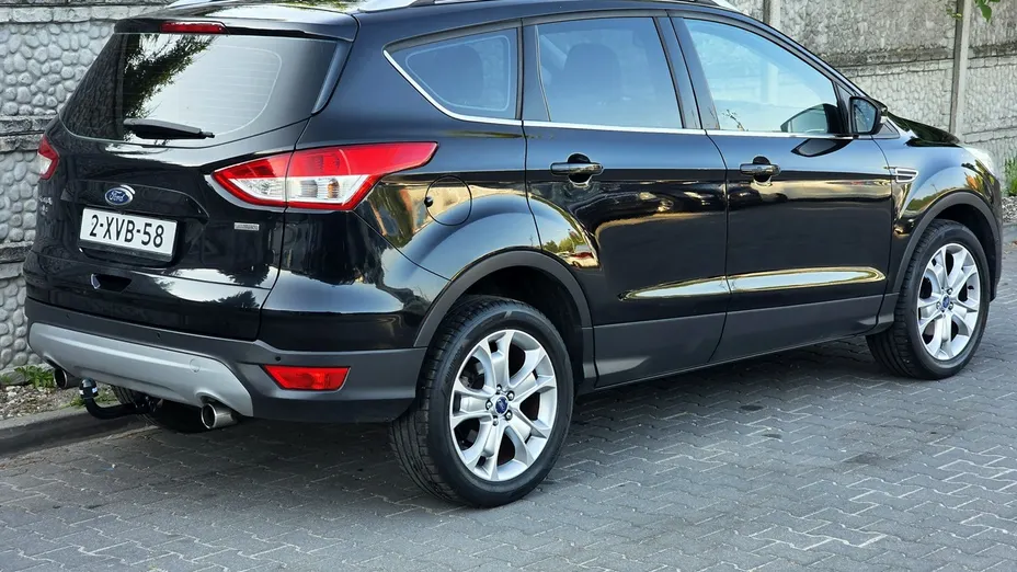 FORD Kuga -