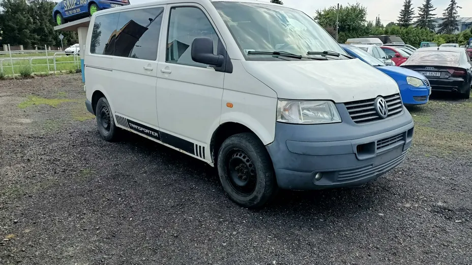 VOLKSWAGEN Transporter -
