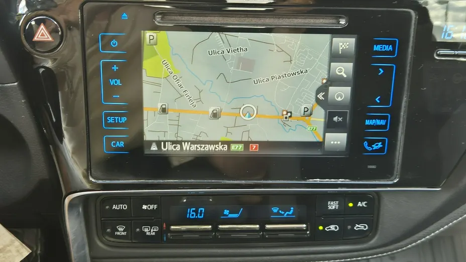 TOYOTA Auris -