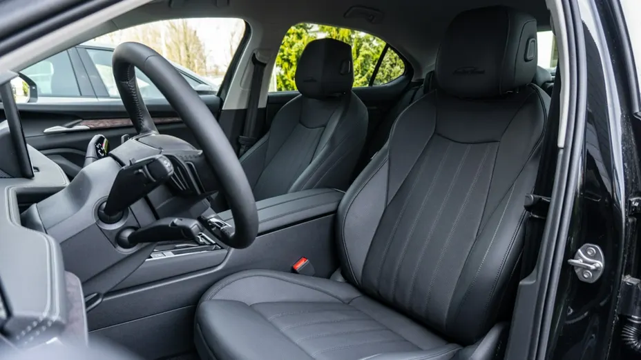 SKODA Superb -