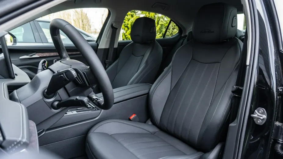 SKODA Superb -