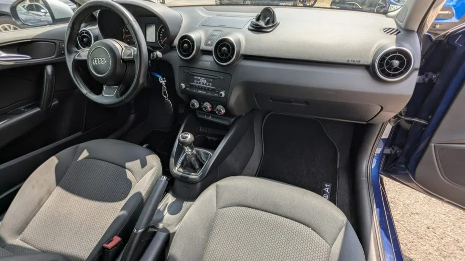 AUDI A1 -