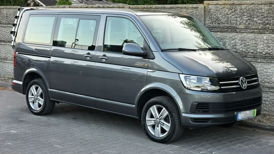 VOLKSWAGEN Multivan -