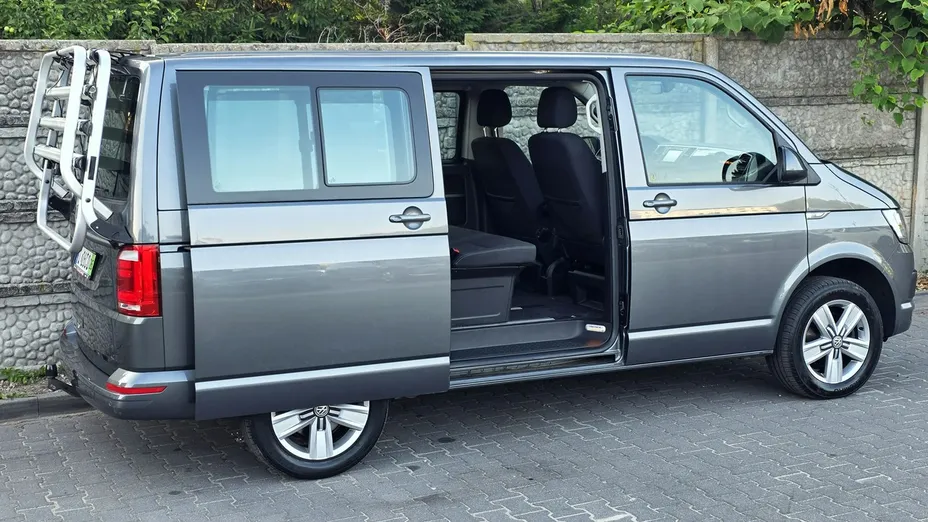 VOLKSWAGEN Multivan -