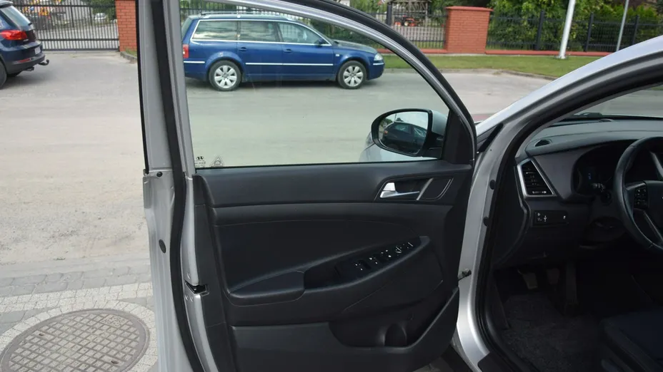HYUNDAI Tucson -
