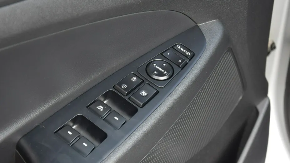 HYUNDAI Tucson -