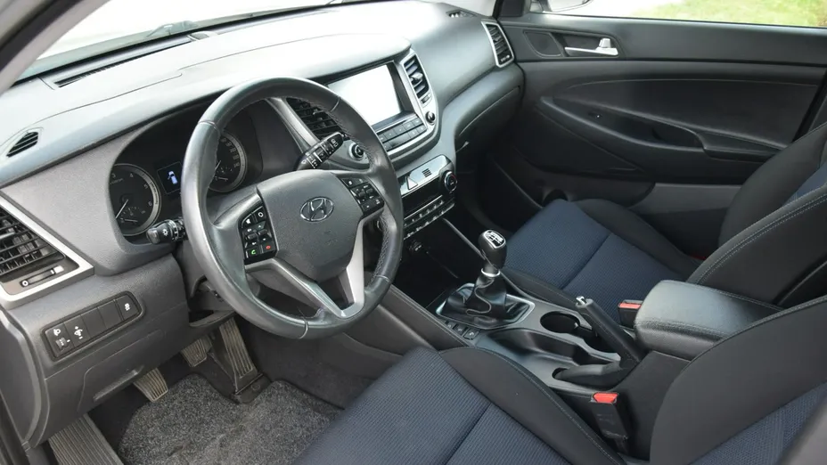 HYUNDAI Tucson -