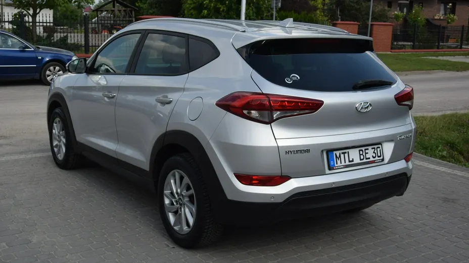 HYUNDAI Tucson -