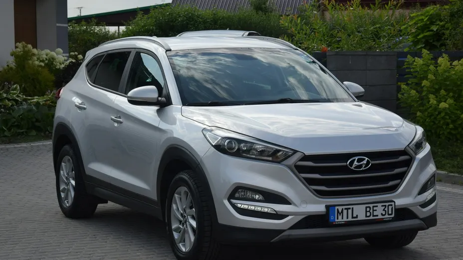 HYUNDAI Tucson -
