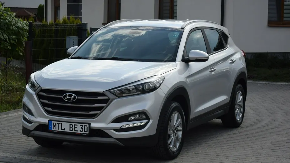 HYUNDAI Tucson -