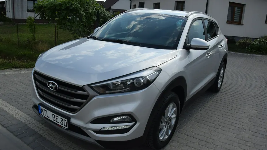 HYUNDAI Tucson -