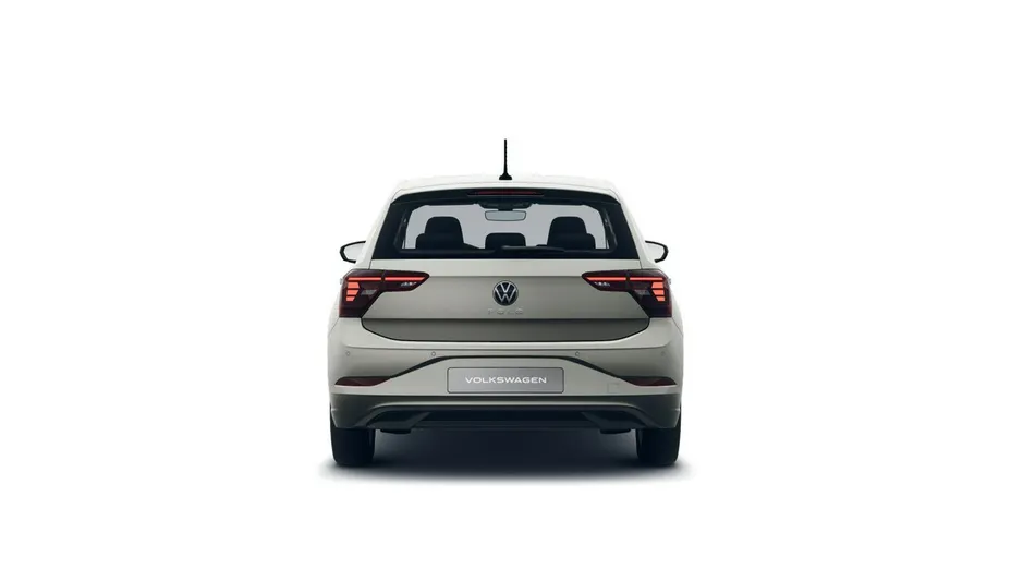 VOLKSWAGEN Polo -