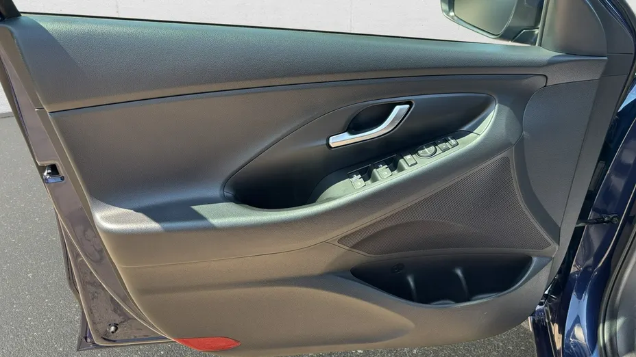 HYUNDAI i30 -