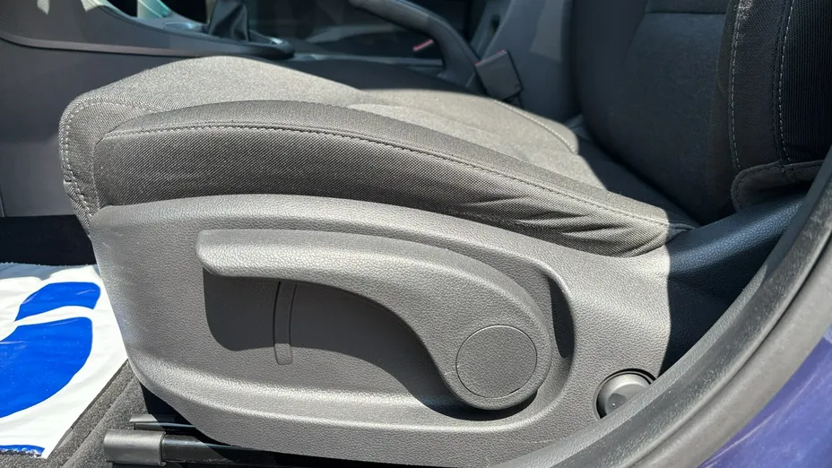 HYUNDAI i30 -
