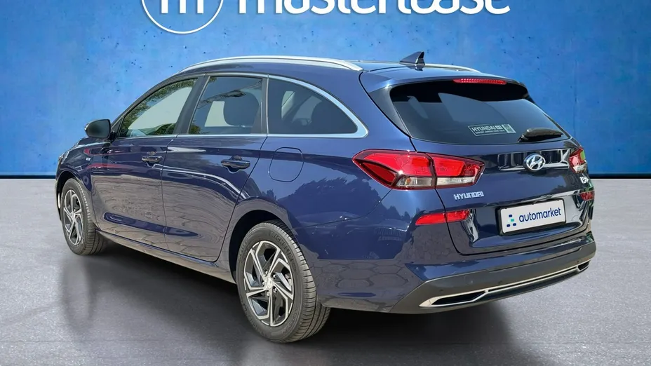 HYUNDAI i30 -