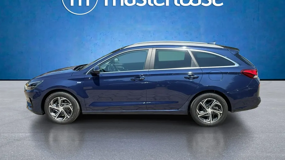 HYUNDAI i30 -
