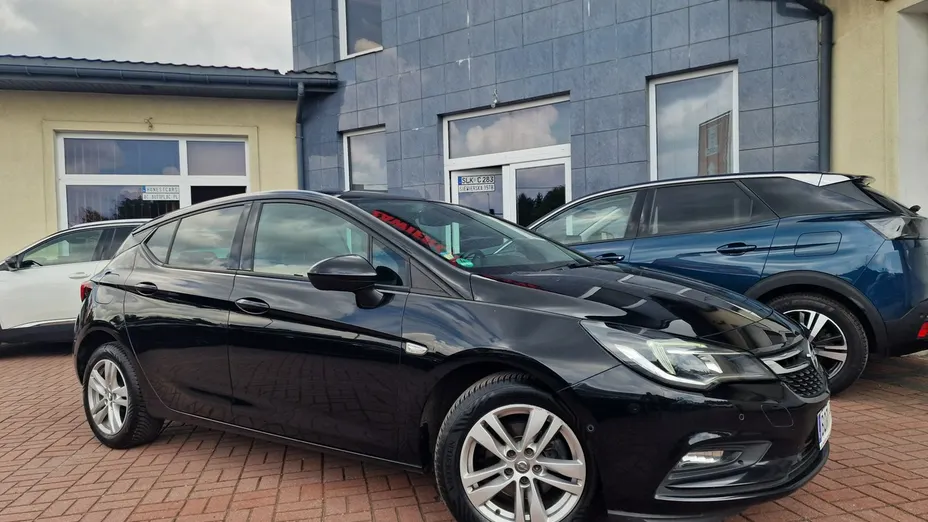 OPEL Astra -