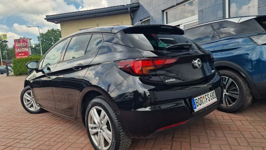 OPEL Astra -