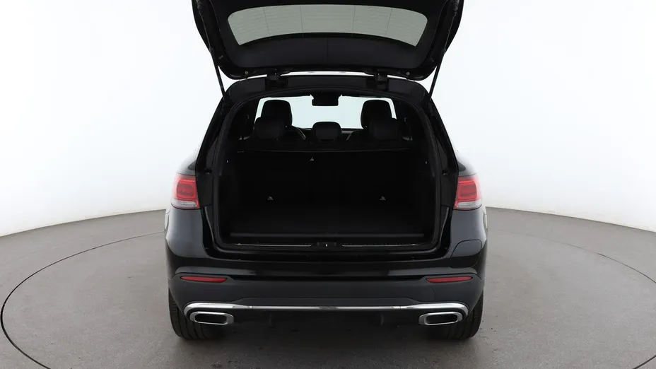 MERCEDES-BENZ GLC -