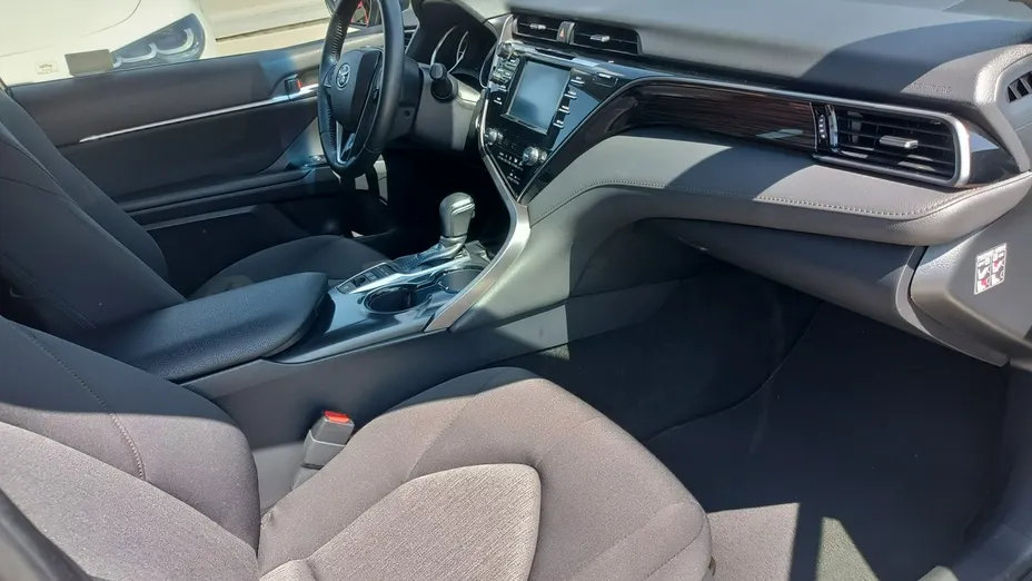 TOYOTA Camry -