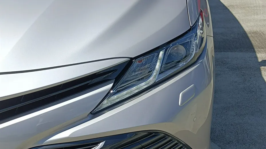 TOYOTA Camry -