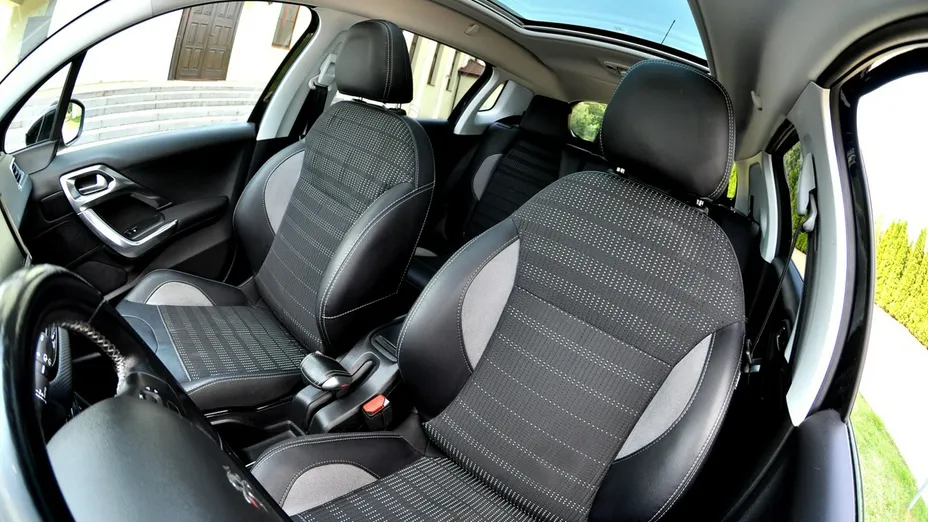 PEUGEOT 2008 -