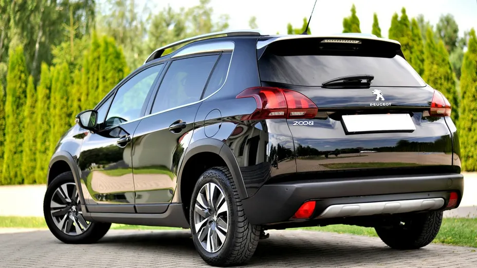 PEUGEOT 2008 -
