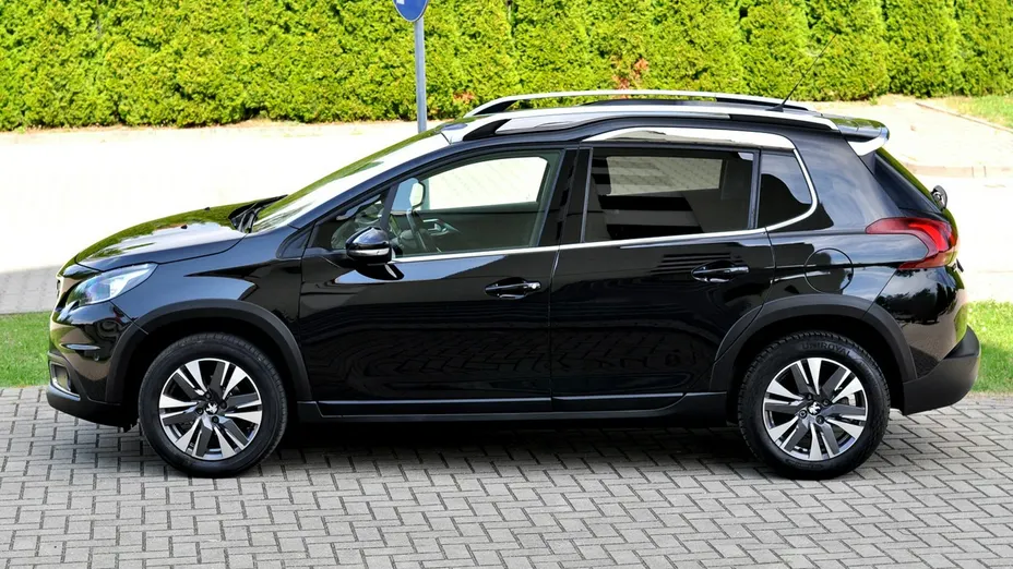 PEUGEOT 2008 -