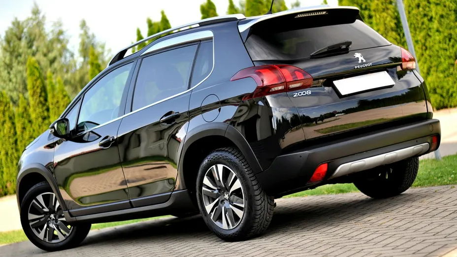 PEUGEOT 2008 -