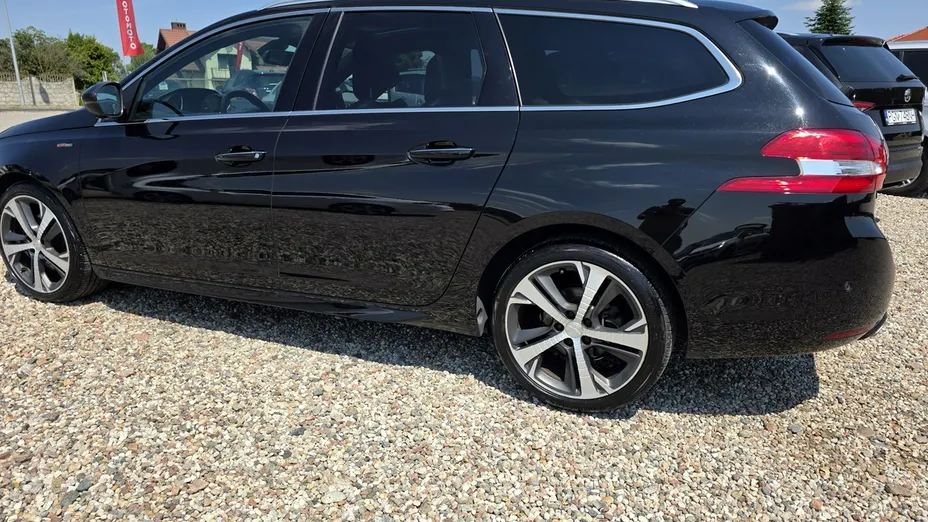 PEUGEOT 308 -