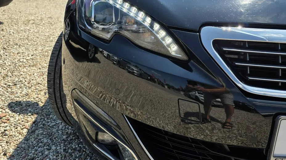 PEUGEOT 308 -