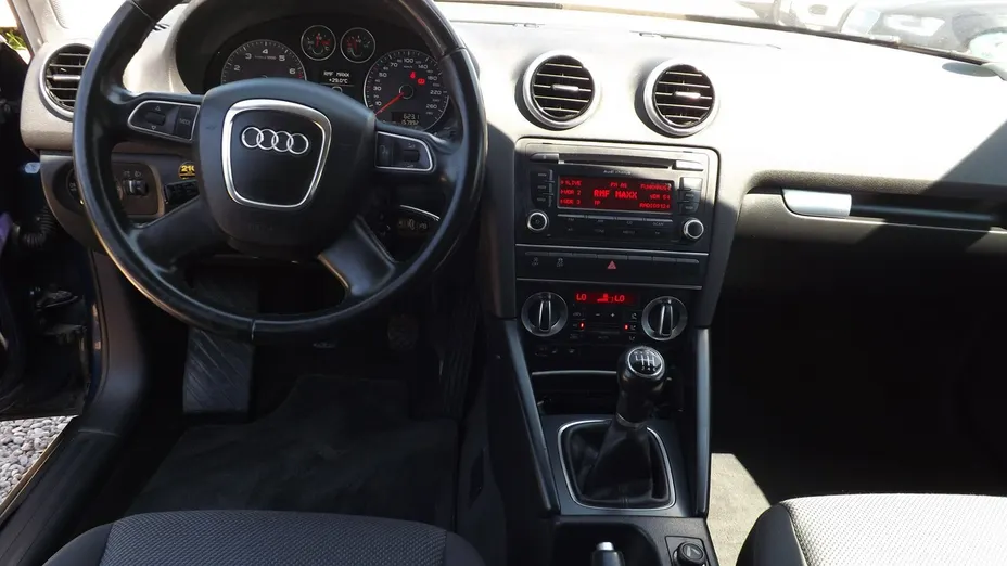 AUDI A3 -