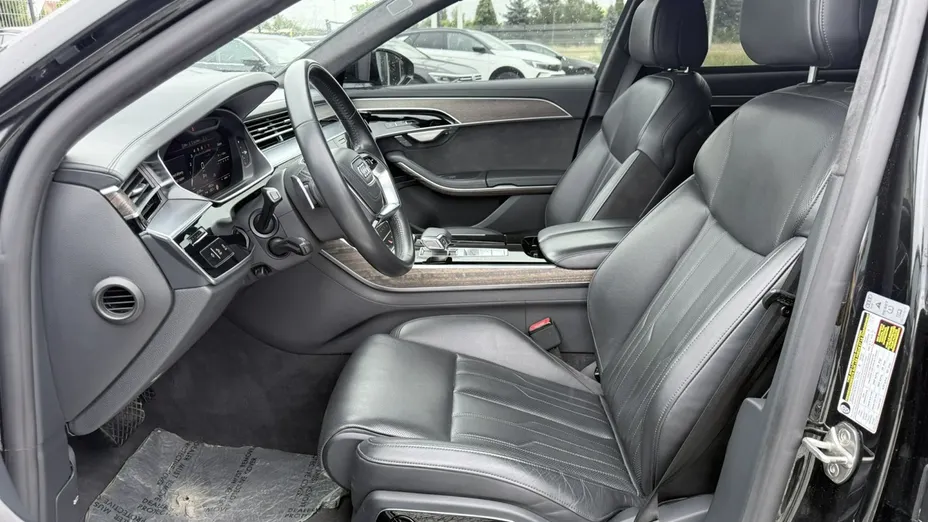 AUDI A8 -