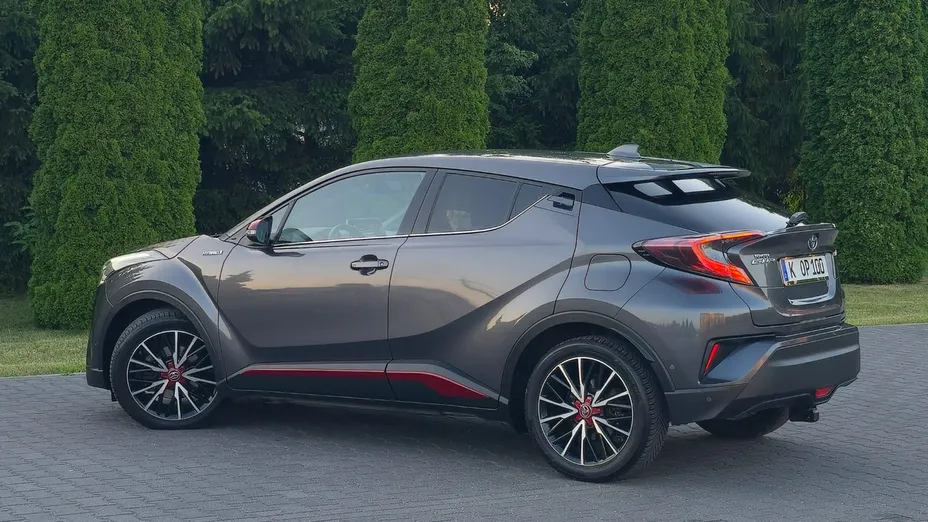 TOYOTA C-HR -