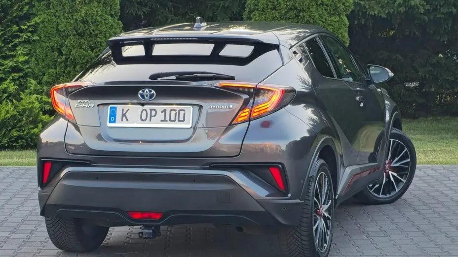 TOYOTA C-HR -
