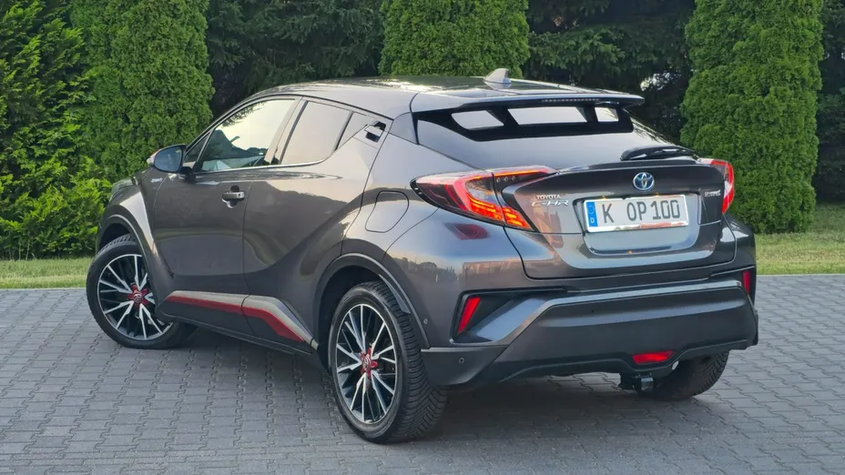 TOYOTA C-HR -