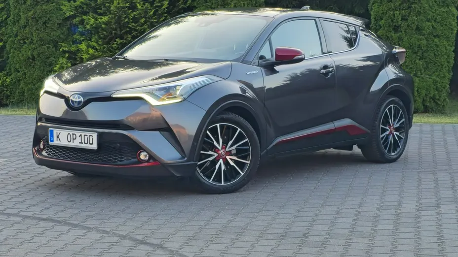 TOYOTA C-HR -