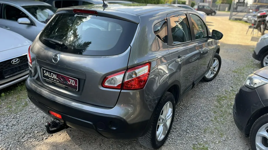 NISSAN Qashqai -