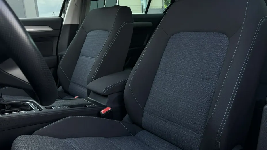 VOLKSWAGEN Passat -