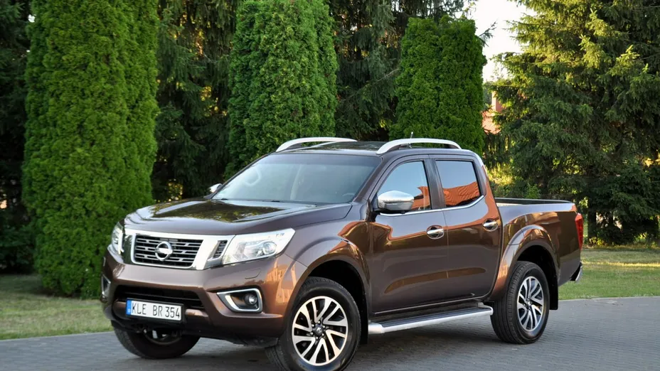 NISSAN Navara -