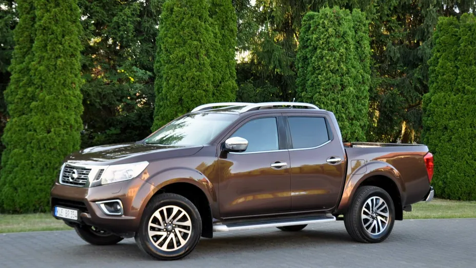 NISSAN Navara -