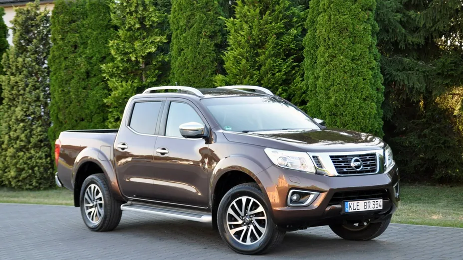 NISSAN Navara -